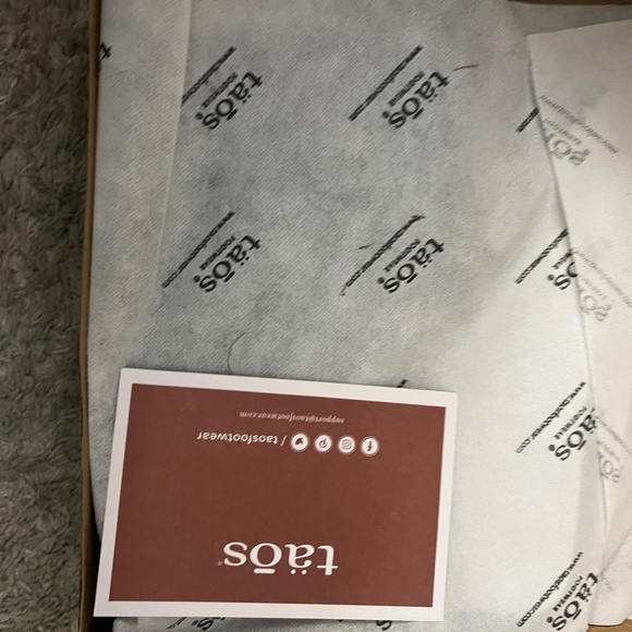 Taos - Mini Crave Boot - Black - US Size 8 - Picture 9 of 10